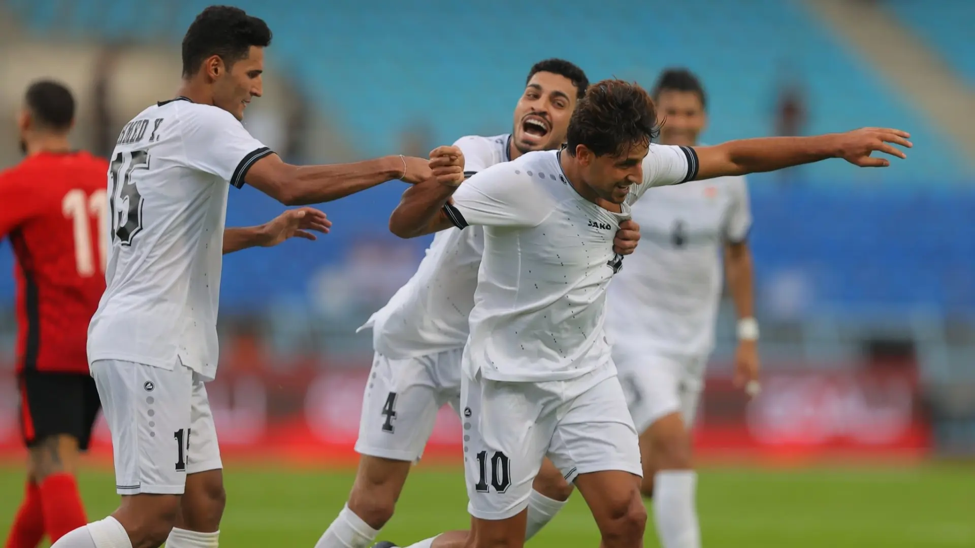 نهائي كأس ملك تايلاند 2025: مباراة العراق ضد تايلاند مباشر والقنوات الناقلة